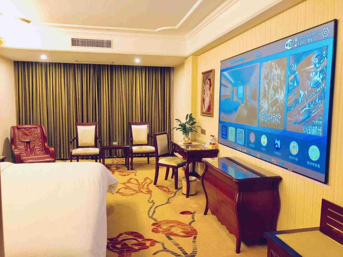 Vienna Hotel Guangzhou Shiling ภายนอก รูปภาพ